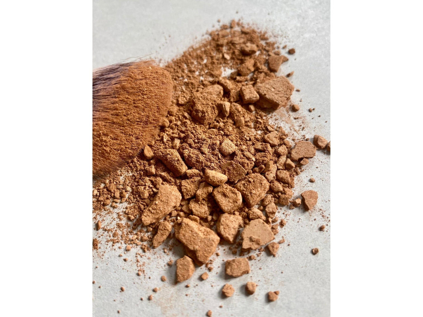 VIBRANT SUN poudre ensoleillante ARHO BEAUTY - Arhø Beauty